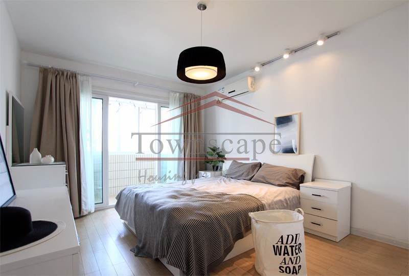  Bright and Modern 2BR Apartment in Shanghai JingAn