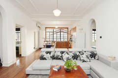  Stunning 3BR Apartment in Old House along West Nanjing Road