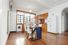  Stunning 3BR Apartment in Old House along West Nanjing Road