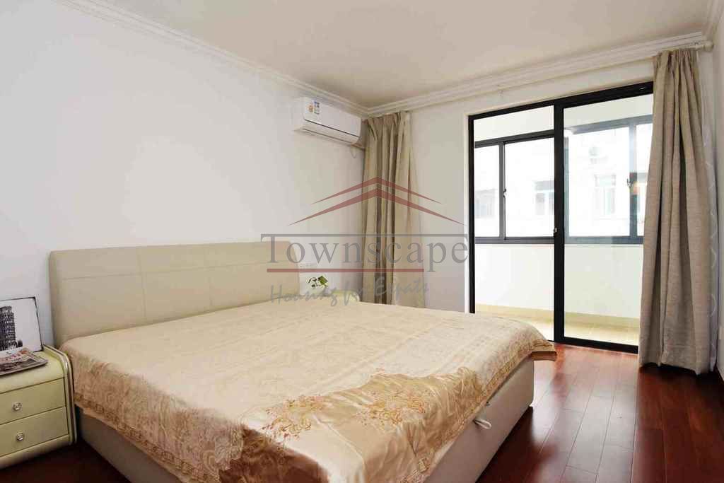  Neat 2BR Apartment in quiet French Concession street