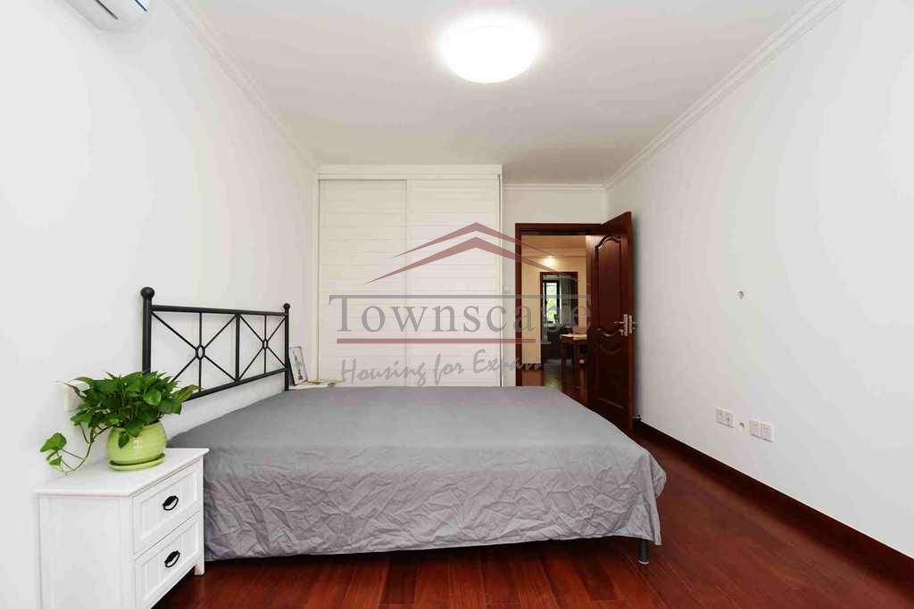  Neat 2BR Apartment in quiet French Concession street