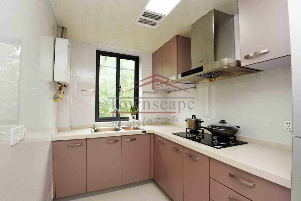  Neat 2BR Apartment in quiet French Concession street