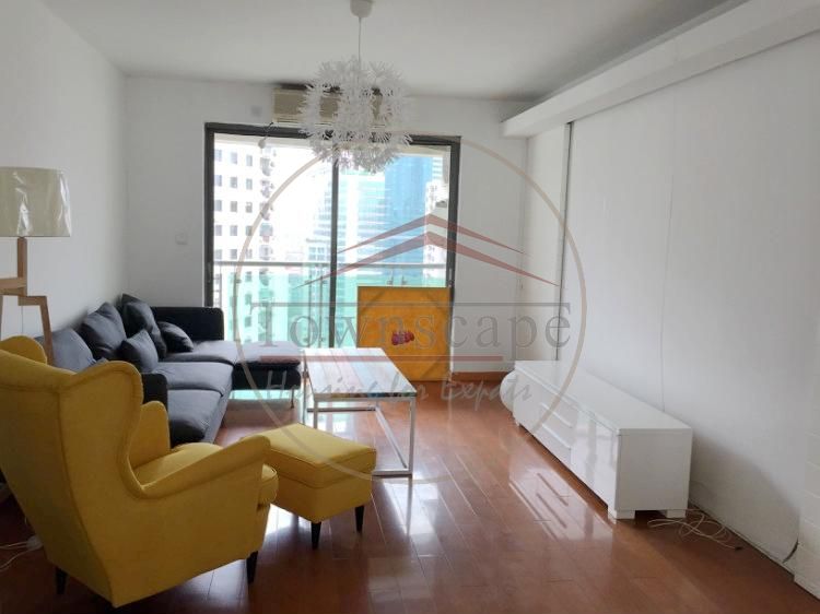  High-Floor Contemporary 3BR Apartment near Tianzifang