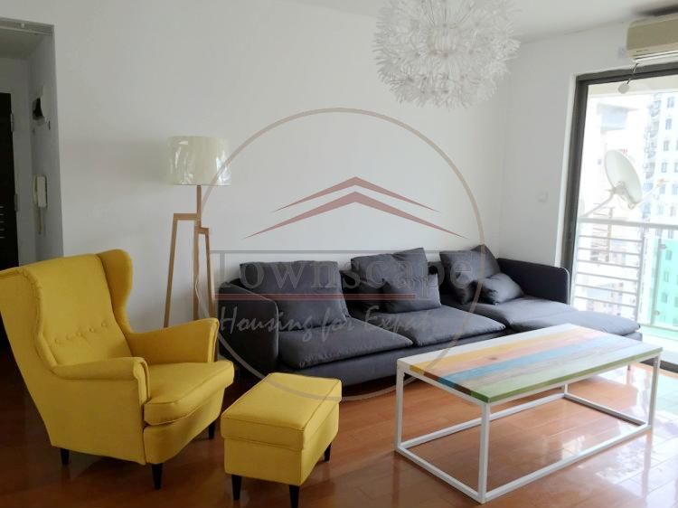  High-Floor Contemporary 3BR Apartment near Tianzifang