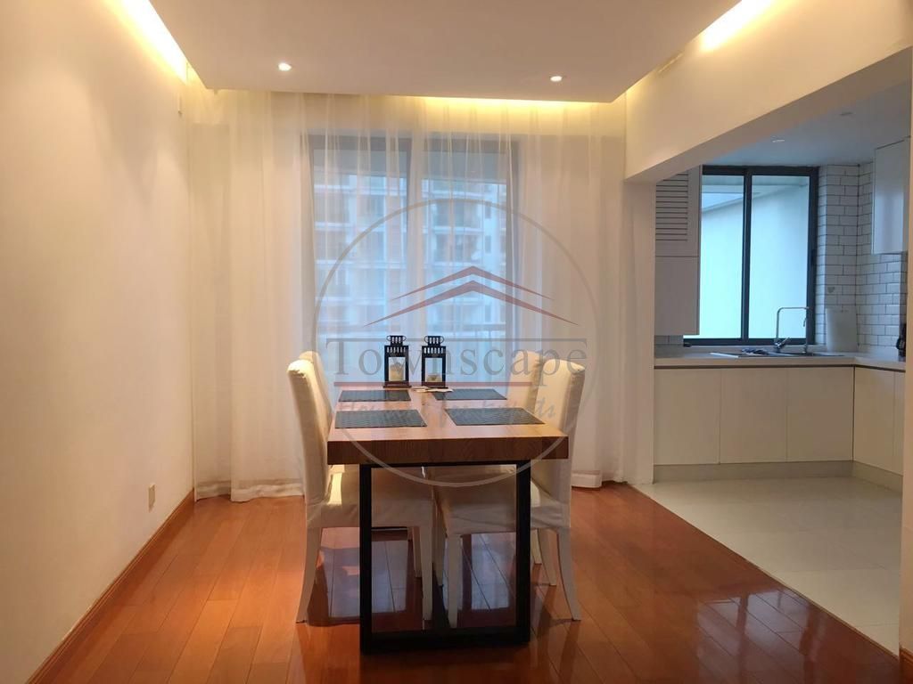 High-Floor Contemporary 3BR Apartment near Tianzifang
