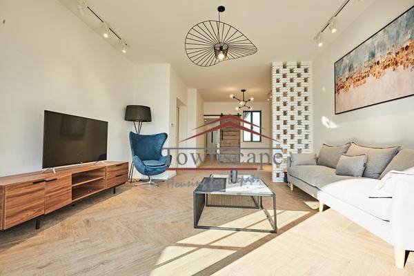  Top Designed Apartment near The Bund