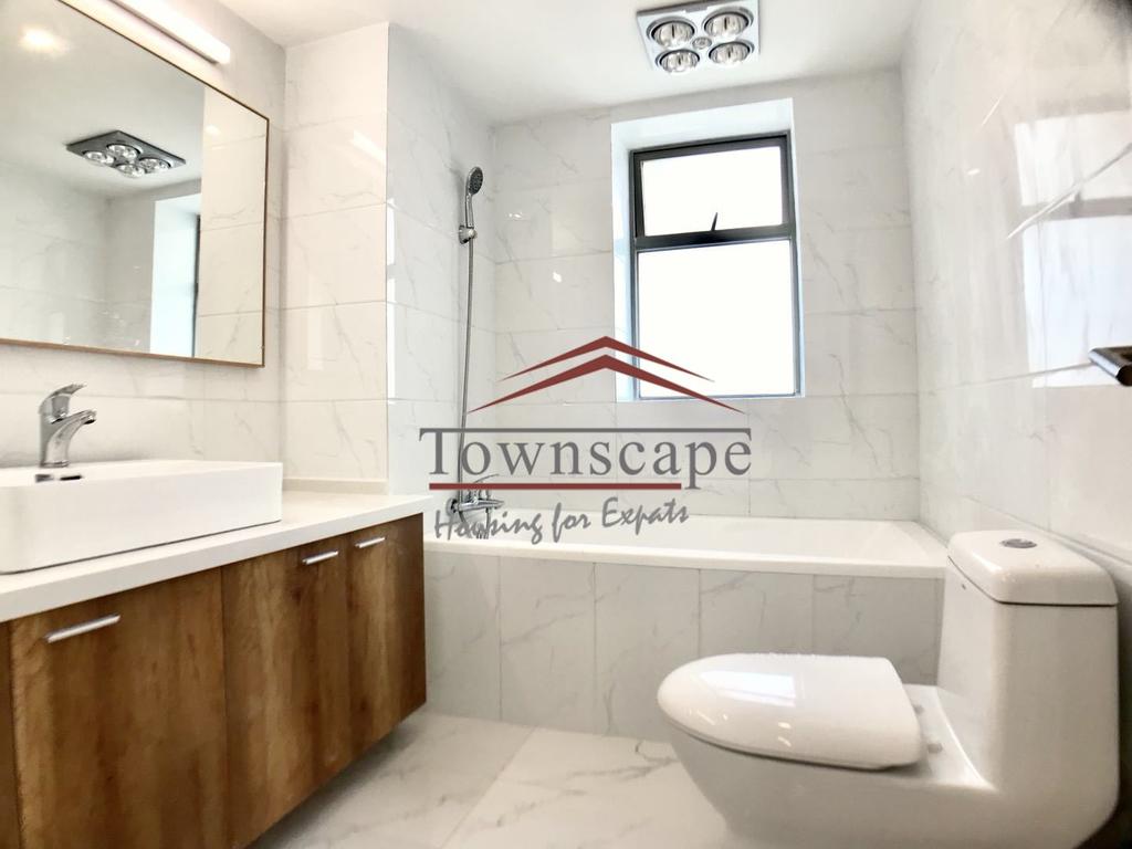  Bright 4BR Apartment with Floor-Heating