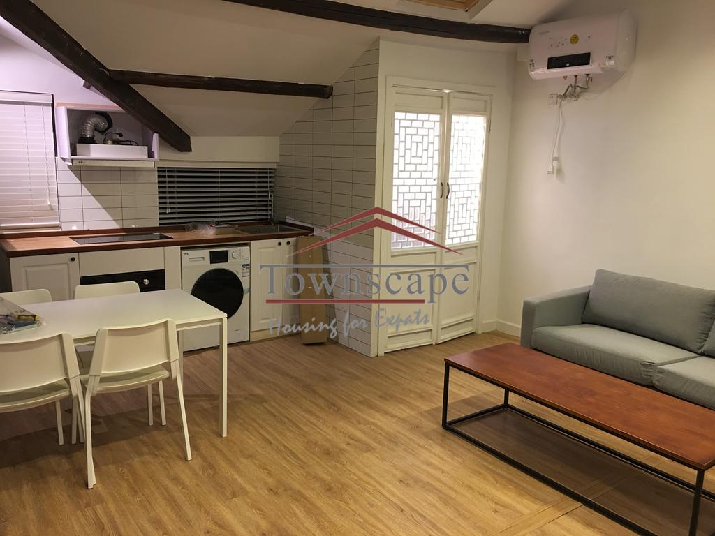  Renovated 1BR Lane House nr People