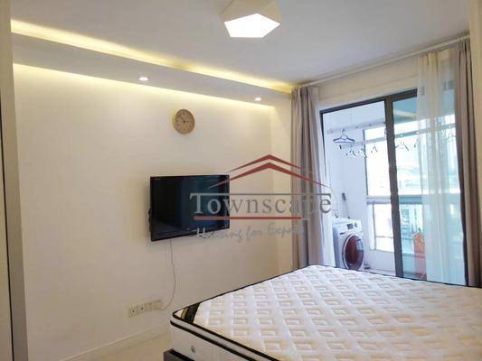  Modern 2BR Apartment near West Nanjing Road