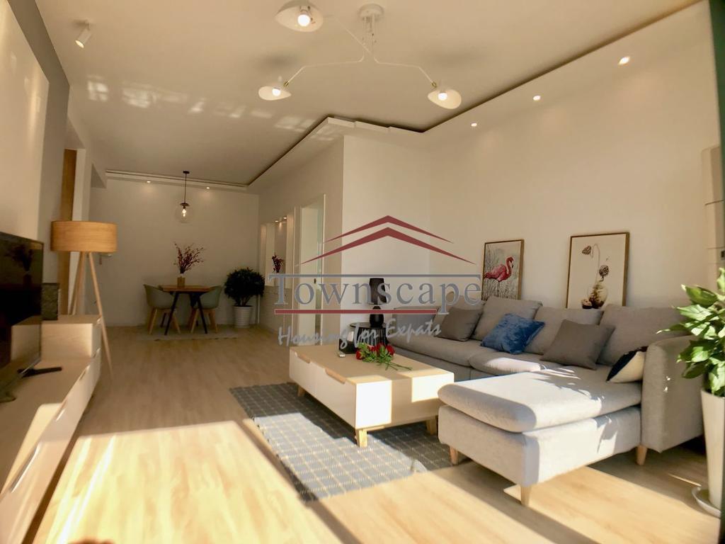  Sunny 2BR Apartment with Floor-Heating in Jing an