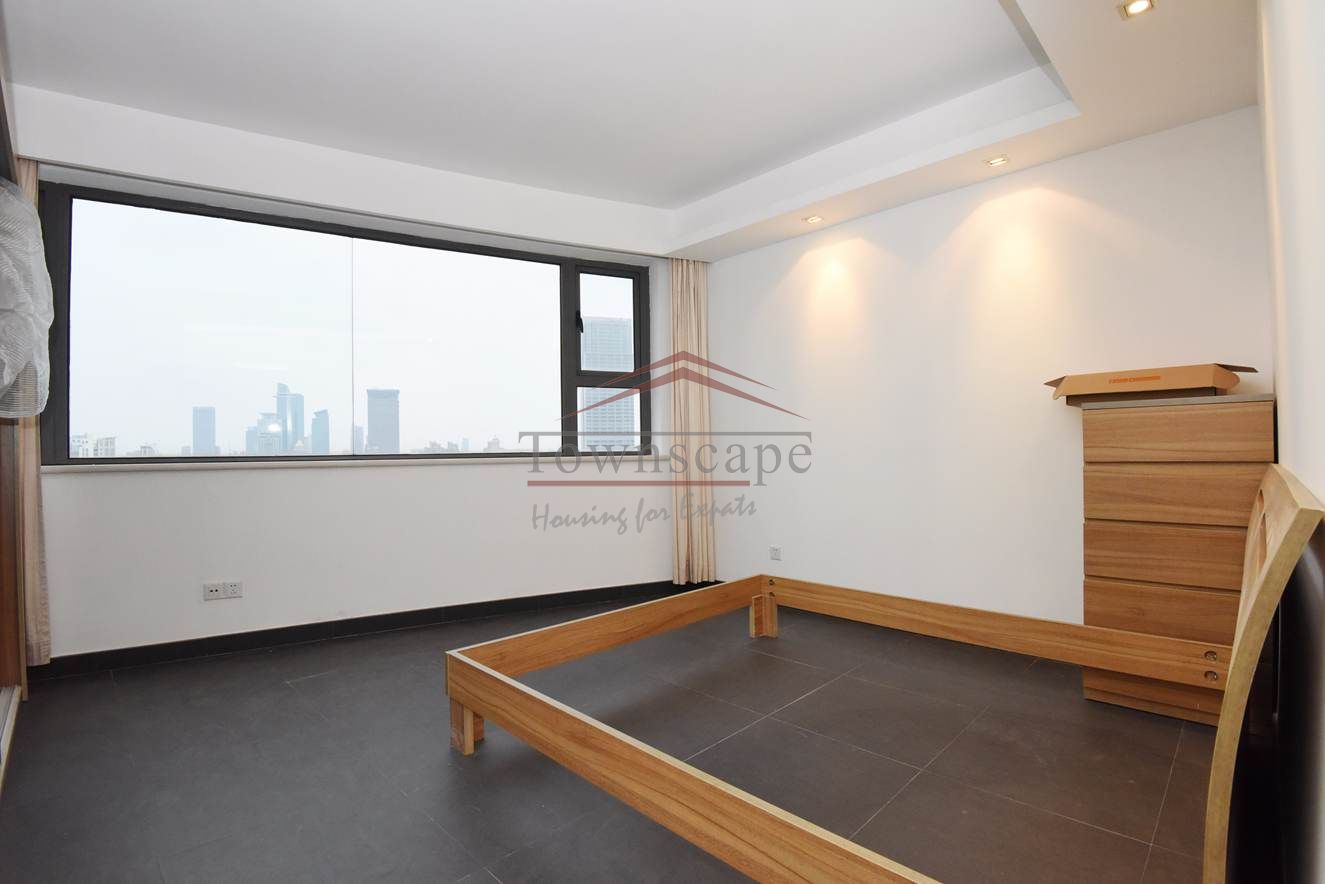  Stunning 380sqm Penthouse near People