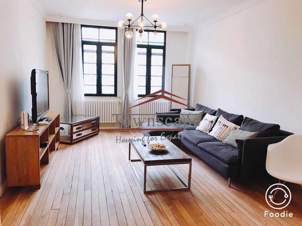  Renovated 2BR Apartment with Wall-Heating nr IAPM