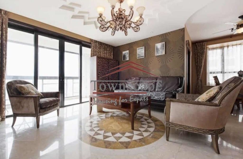  Luxury 3BR Apartment with Floor-Heating at Laoximen