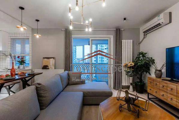  Stunning 3BR Duplex near Jiashan Market in Downtown