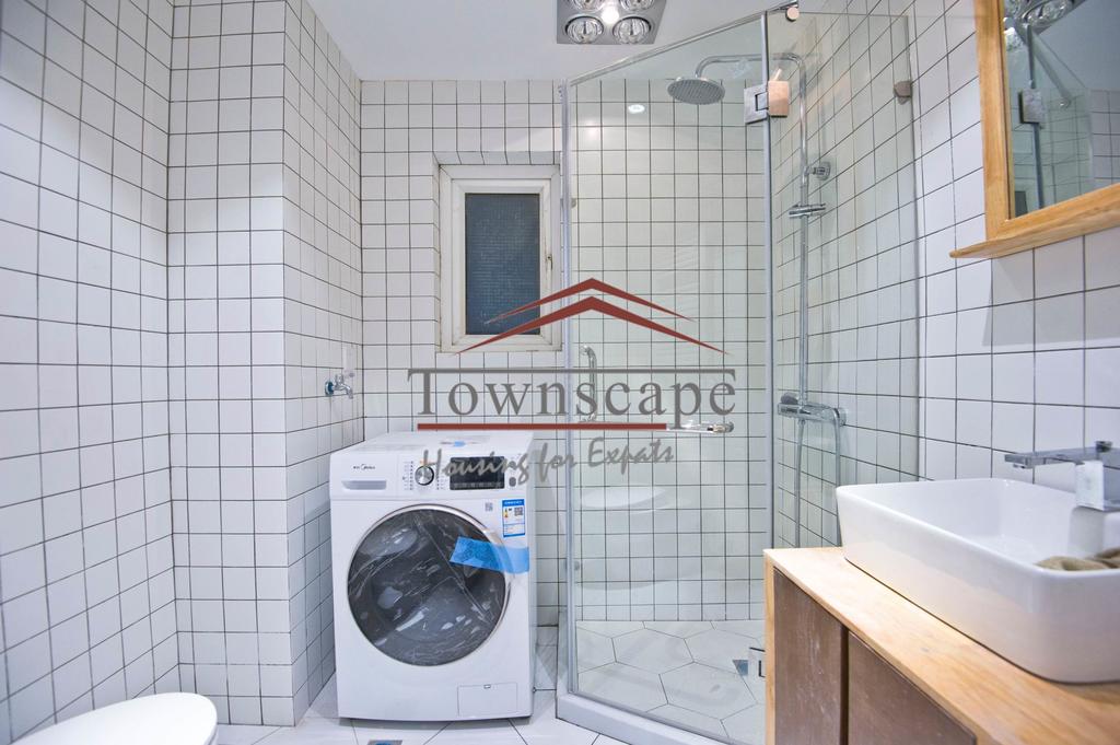  Well Designed 2BR w/Terrace nr People