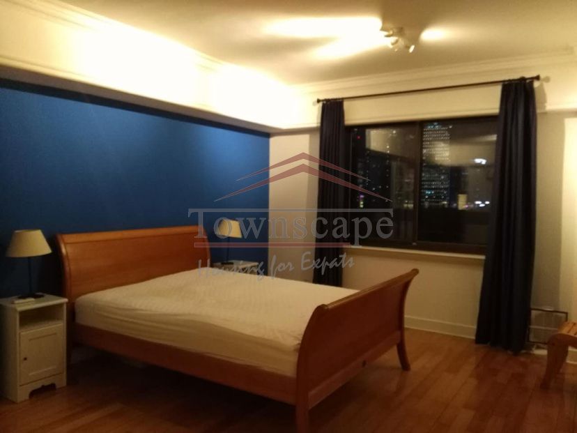  Spacious 2BR Apartment w/Potential in French Concession