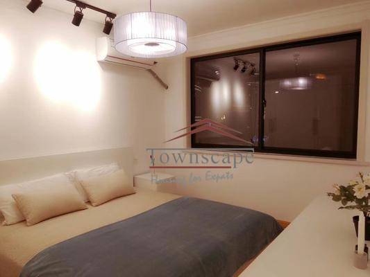  Renovated Apartment beside Jingan Temple