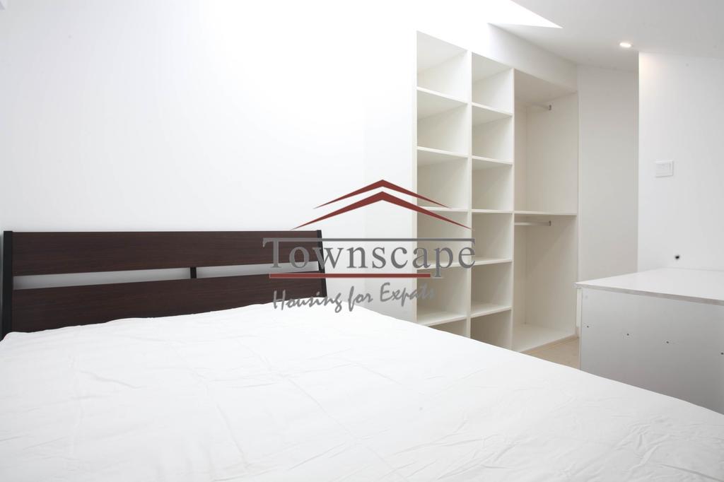 Bright 2BR Apartment nr West Nanjing Road