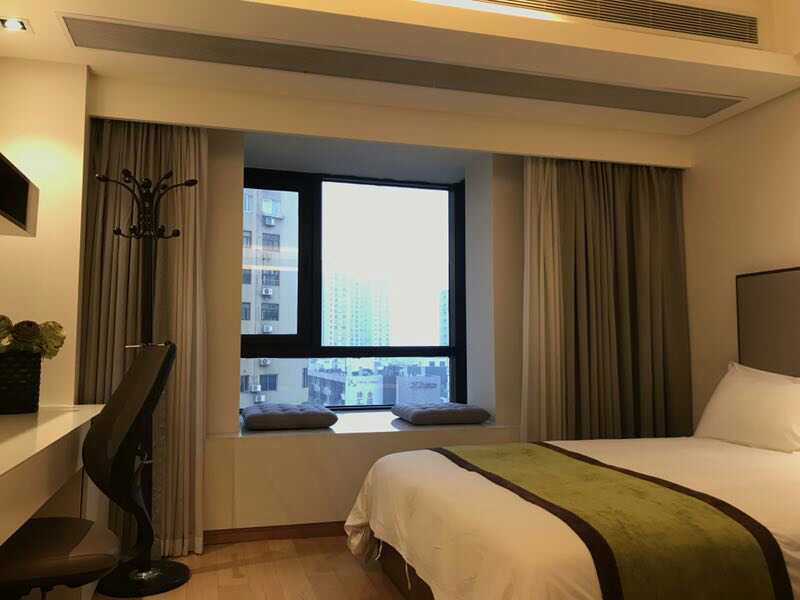  Serviced Studio Apartment in Downtown near Metro 9 and 12