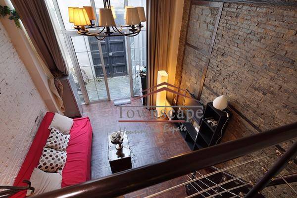  Stylish Loft Apartment with Patio in French Concession