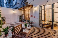  Charming 2BR Apartment w/Garden in Shanghai Downtown