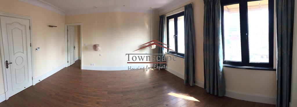  Outstanding 3BR Apartment at Zhongshan Park