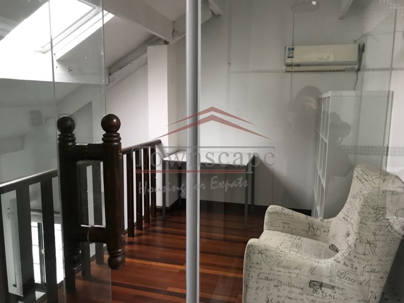  Good, bright 3BR Lane House with Wall-Heating in former French Concession