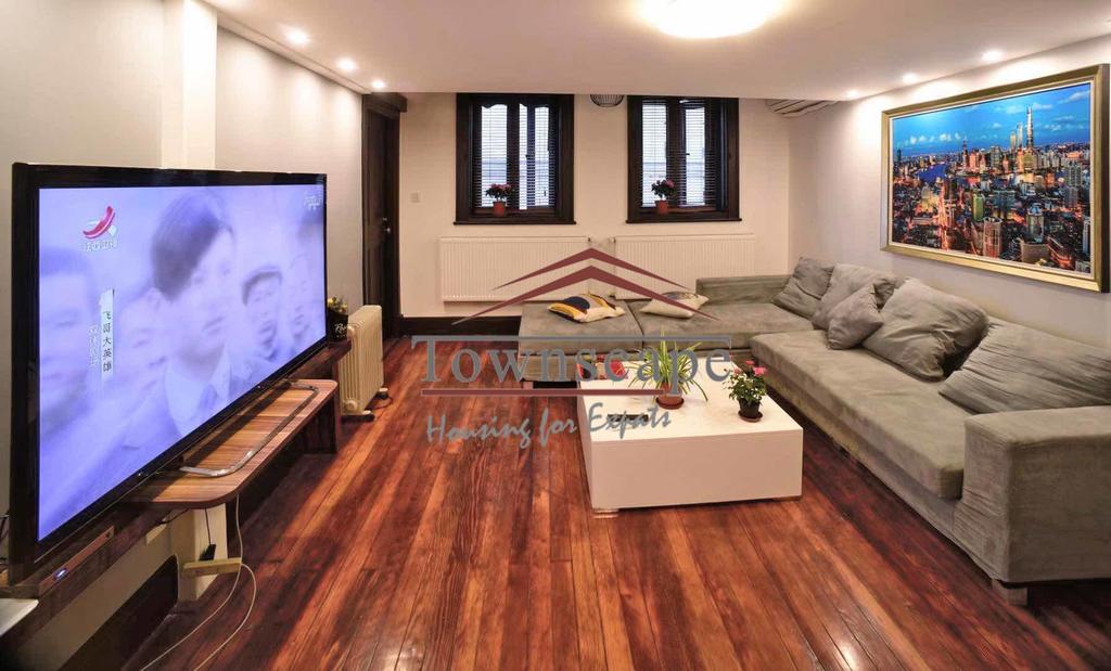  Outstanding 4BR Maisonette in West Nanjing Road