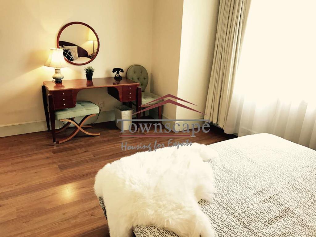  High-End 1BR Apartment in Hengshan Road