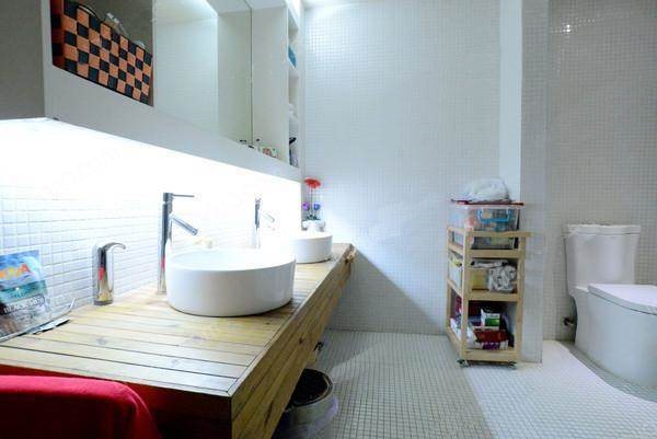  Bright Lane House with Floor Heating in Xintiandi