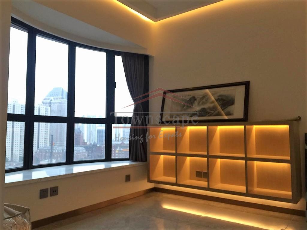  Renovated 3BR Apartment with Floor Heating in Xujiahui