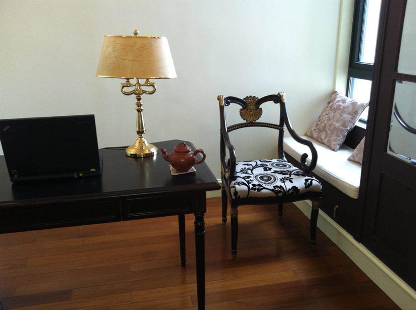  Ample 4BR Apartment in Kangding Road