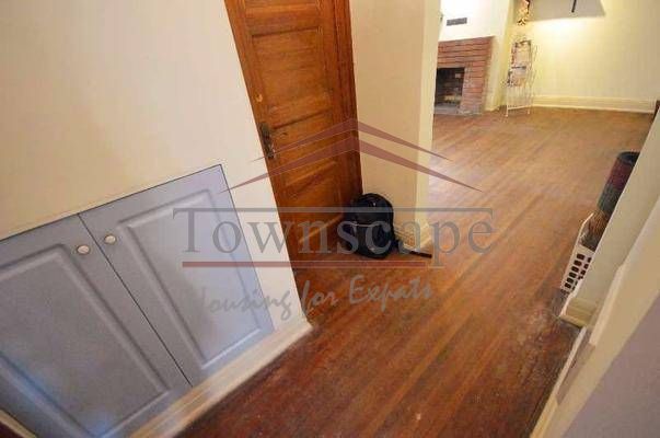  2BR Old House in Quiet Street near Jiashan Market