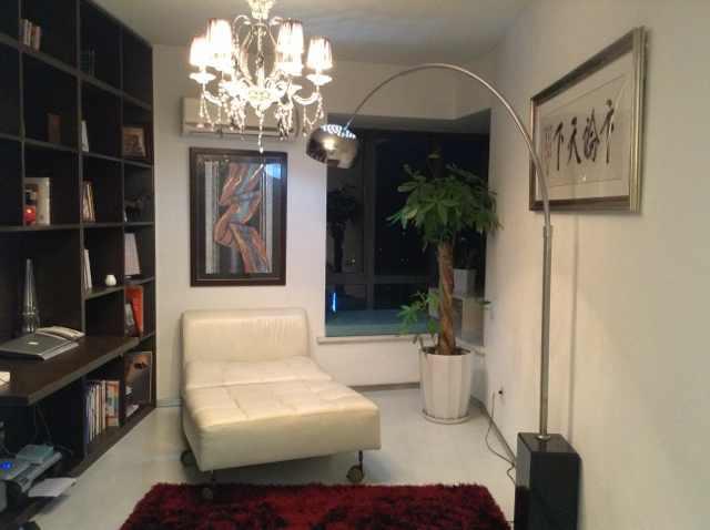  Modern 3BR Apartment for Rent near Tianzifang