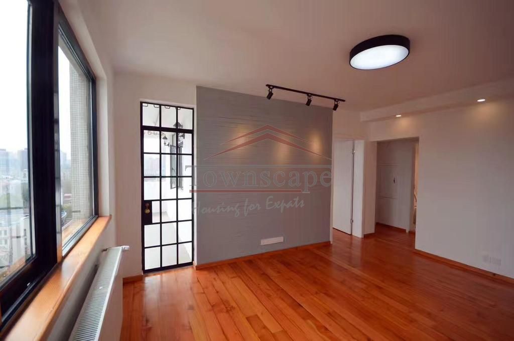  Renovated 3BR Apartment with Heating in former French Concession