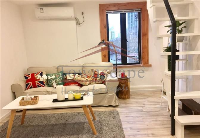  Renovated 2BR Lane House with Terrace near Jingan Temple