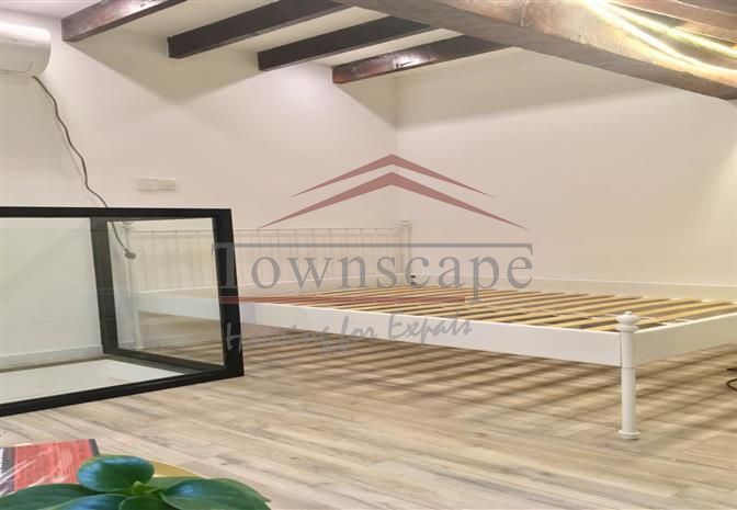  Renovated 2BR Lane House with Terrace near Jingan Temple