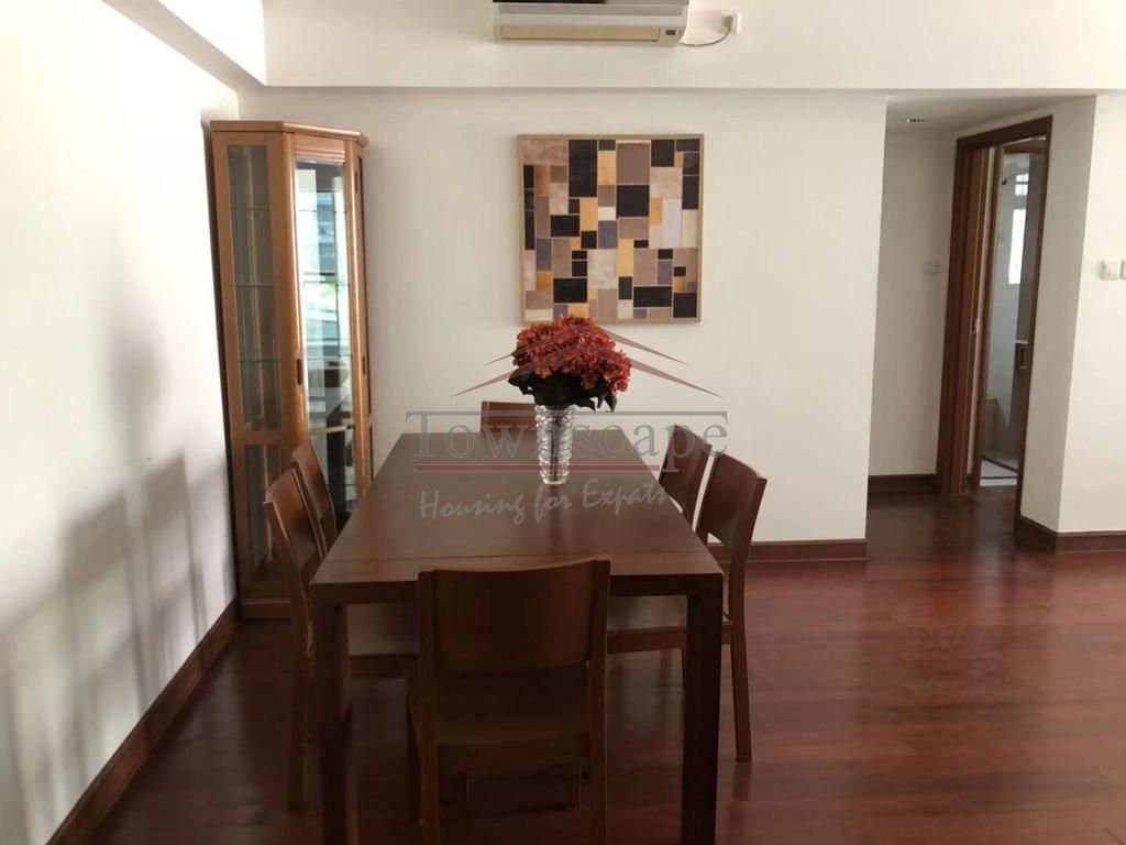  Bright 2BR Apartment in Xujiahui CBD