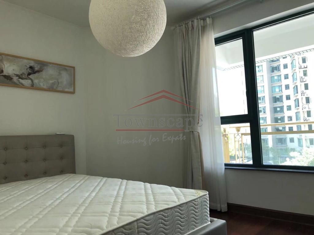  Bright 2BR Apartment in Xujiahui CBD