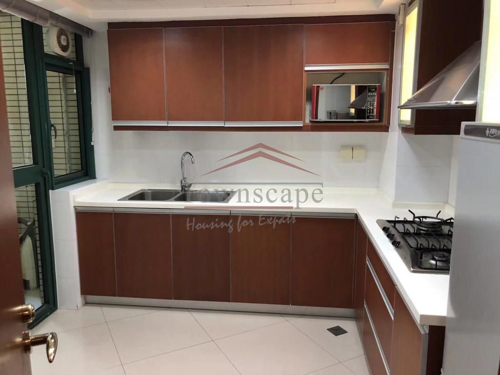  Bright 2BR Apartment in Xujiahui CBD