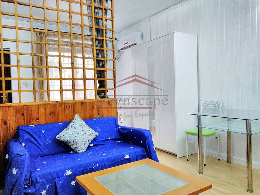  Bright Studio with Yard in Xintiandi