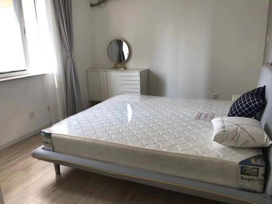  Modern 2BR Apartment near Jingan Temple