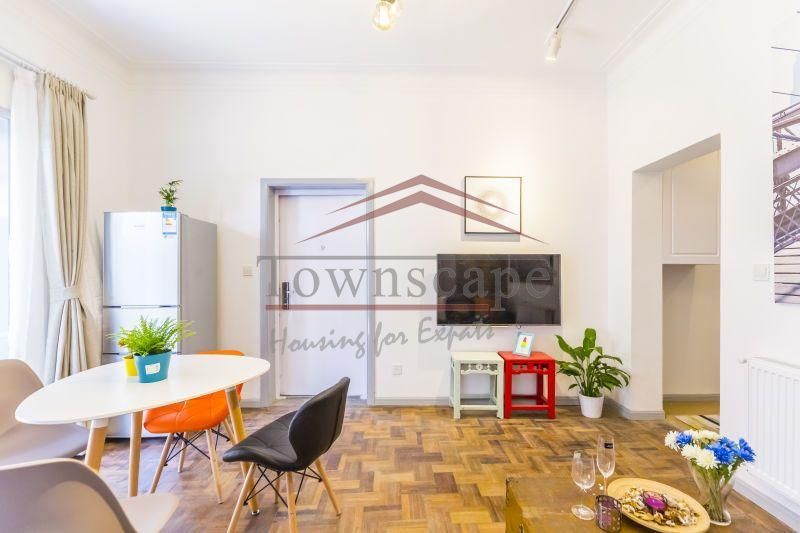  2BR Apartment with Patio in French Concession