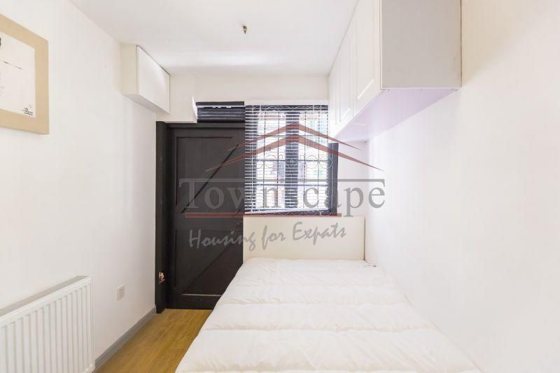  2BR Apartment with Patio in French Concession