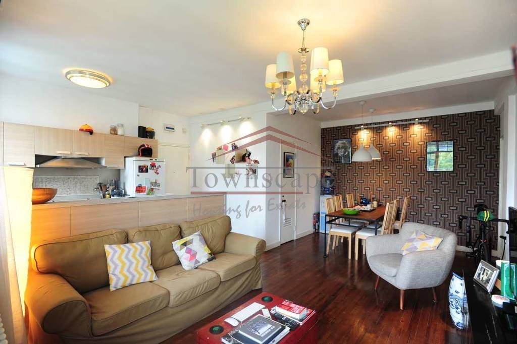  Bright 2BR Apartment with Heating beside Xujiahui Park