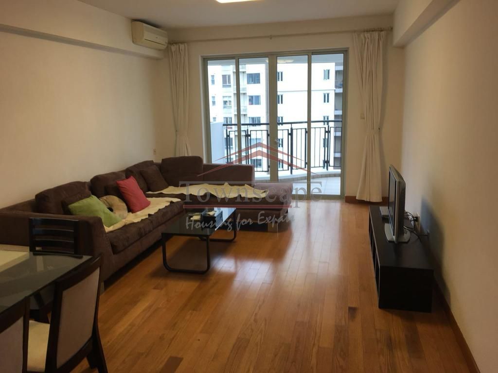  Modern 3BR Apartment for Rent in Tianshan