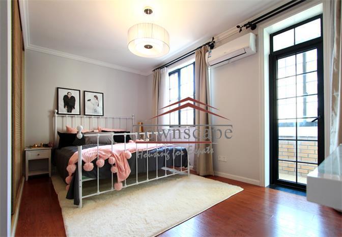  Bright 2BR Apartment next to Jiangsu Road Metro