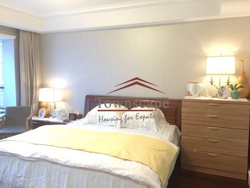  High End 2BR Apartment near Jiashan Market