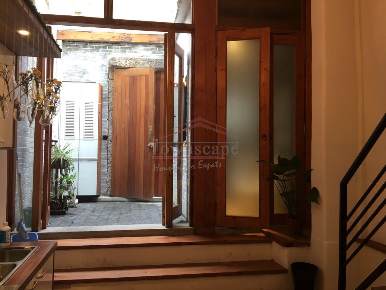  1BR Loft with Shikumen Entrance and Yard