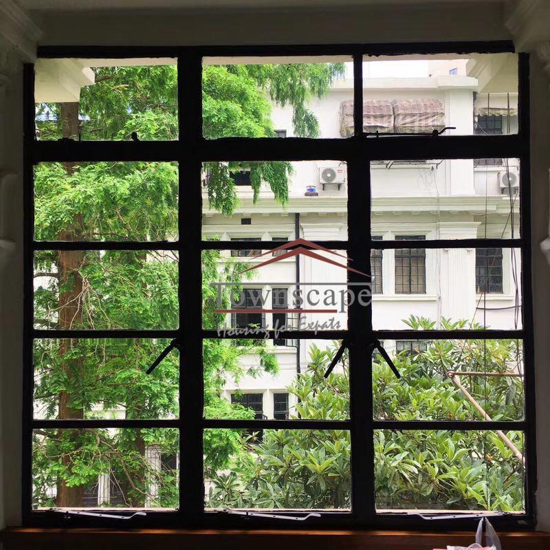  Gorgeous Old Apartment beside West Nanjing Road